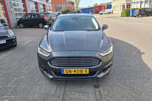 Ford Mondeo (2018) thumbnail 4