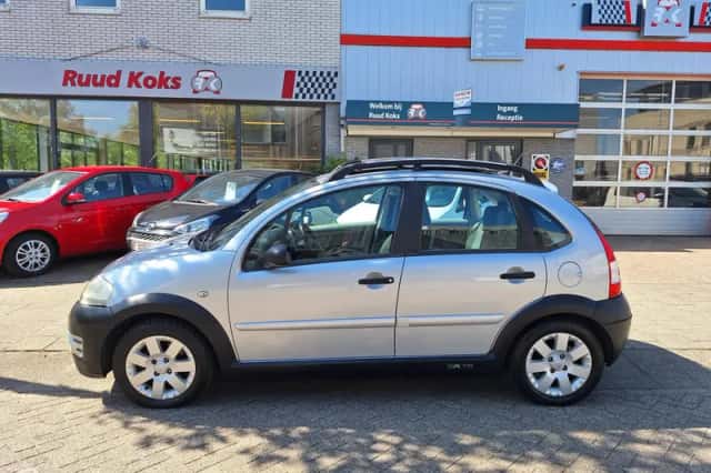 Citroën C3 (2006) thumbnail 3