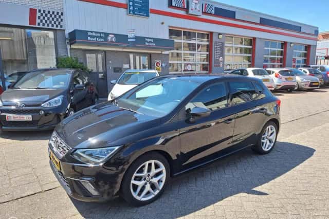 SEAT Ibiza (2021) thumbnail 3