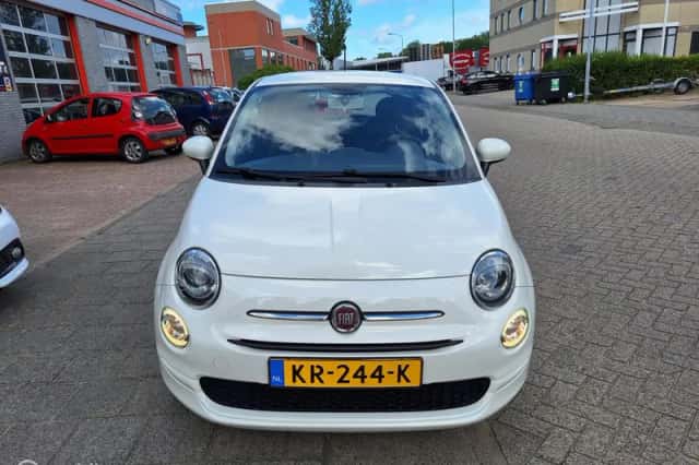 Fiat 500 (2016) thumbnail 4