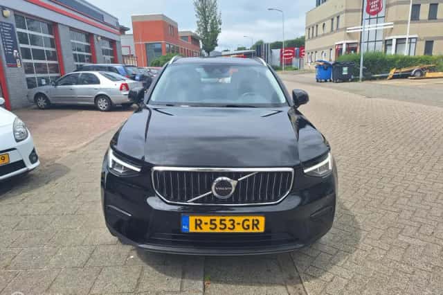 Volvo XC40 (2022) thumbnail 5