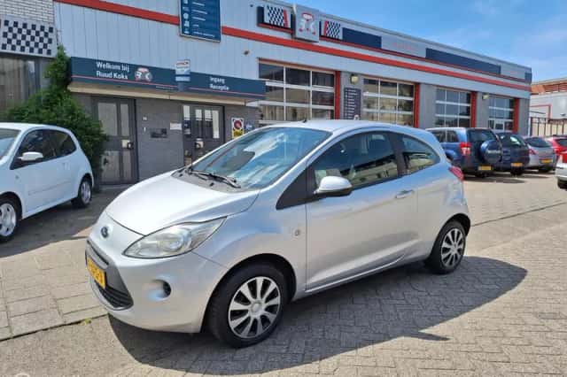 Ford Ka (2012) thumbnail 3