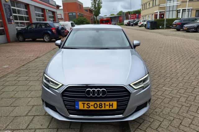 Audi A3 (2018) thumbnail 4