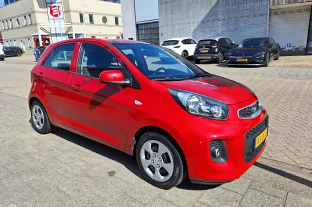 Kia Picanto (2016) thumbnail 5