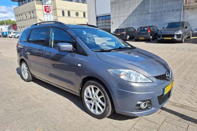 Mazda 5 (2009) thumbnail 5