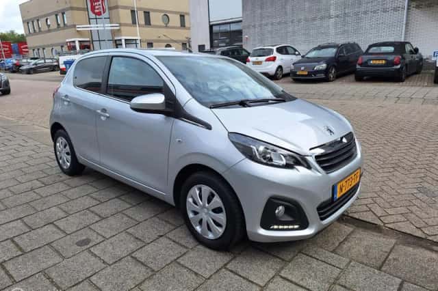 Peugeot 108 (2022) thumbnail 5