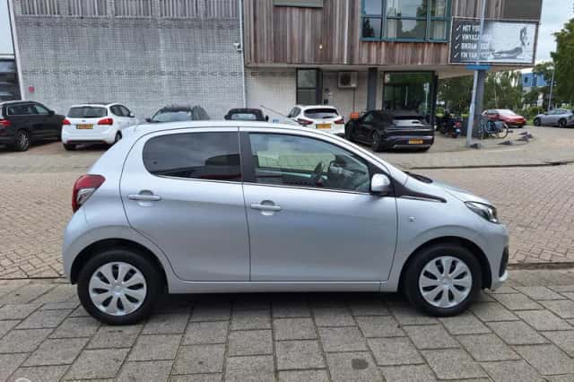 Peugeot 108 (2022) thumbnail 6