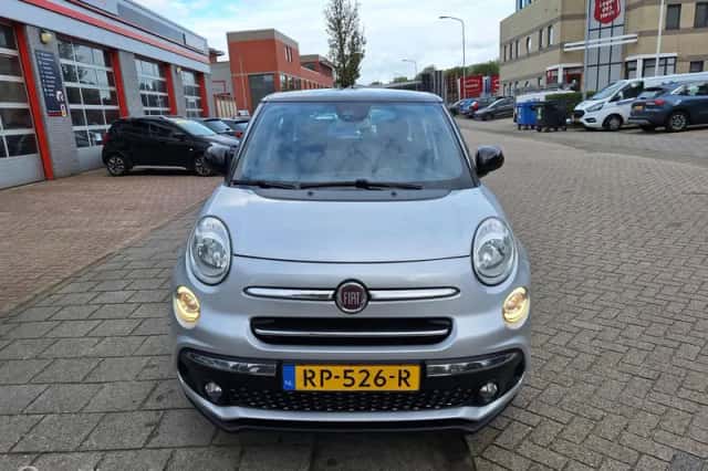 Fiat 500 (2018) thumbnail 4