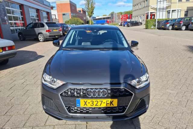 Audi A1 (2023) thumbnail 4