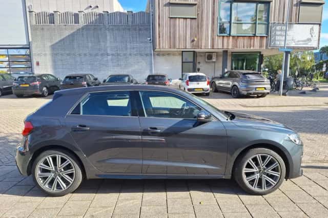Audi A1 (2023) thumbnail 6