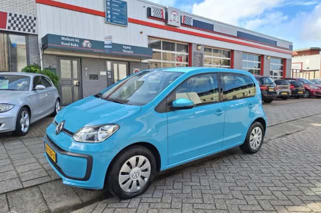 Volkswagen Up! (2017) thumbnail 3