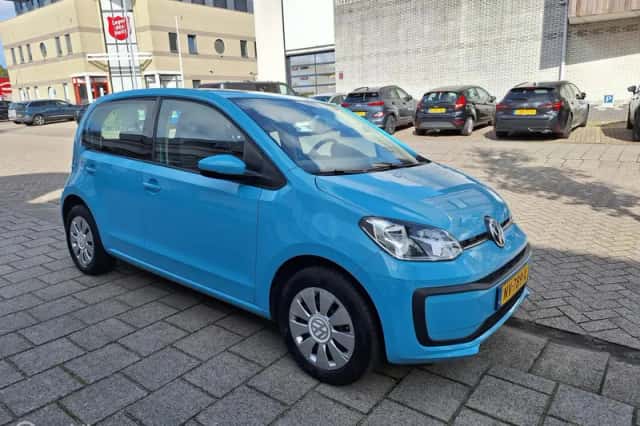 Volkswagen Up! (2017) thumbnail 5