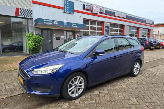 Ford Focus (2015) thumbnail 3