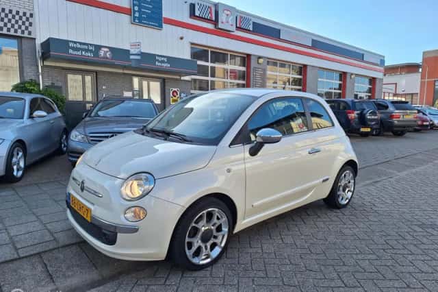 Fiat 500 (2010) thumbnail 3