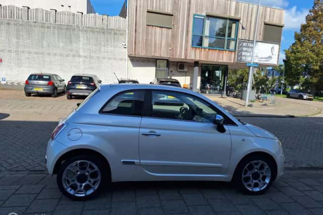 Fiat 500 (2010) thumbnail 6