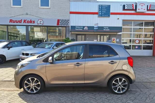 Kia Picanto (2019) thumbnail 2