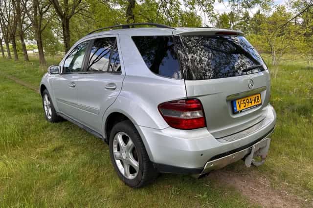 Mercedes-Benz ML-Klasse (2007) thumbnail 3