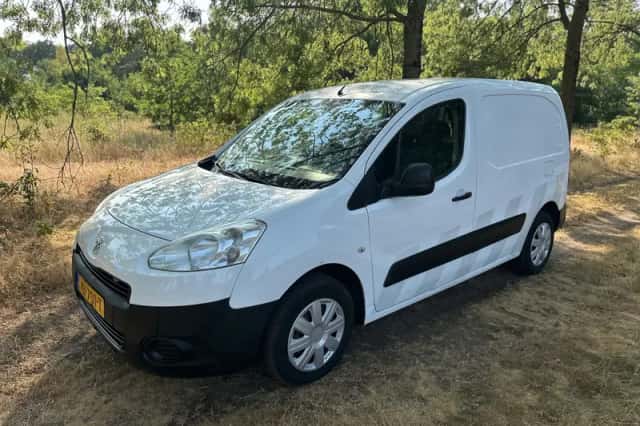Peugeot Partner (2013) thumbnail 1