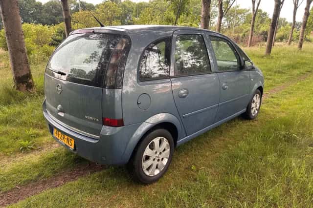 Opel Meriva (2008) thumbnail 5
