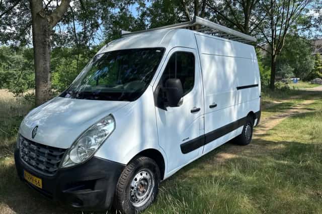 Renault Master (2011) thumbnail 1