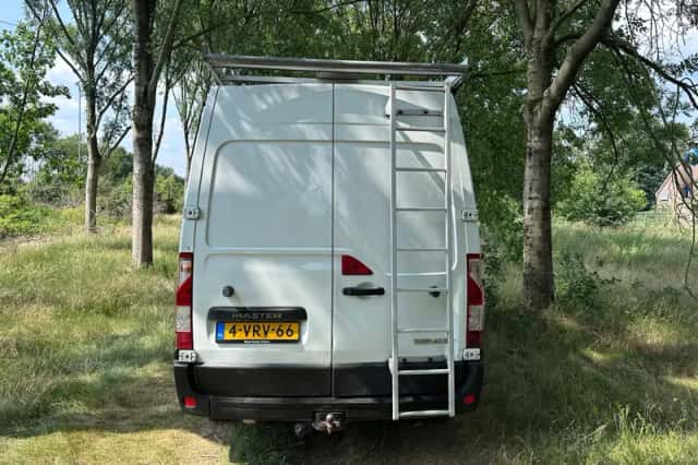 Renault Master (2011) thumbnail 4