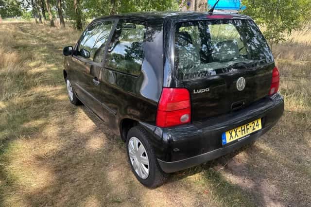 Volkswagen Lupo (1999) thumbnail 3