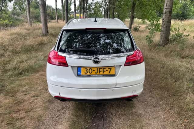 Opel Insignia (2009) thumbnail 5
