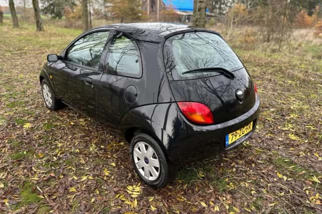 Ford Ka (2008) thumbnail 3