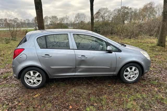 Opel Corsa (2007) thumbnail 6