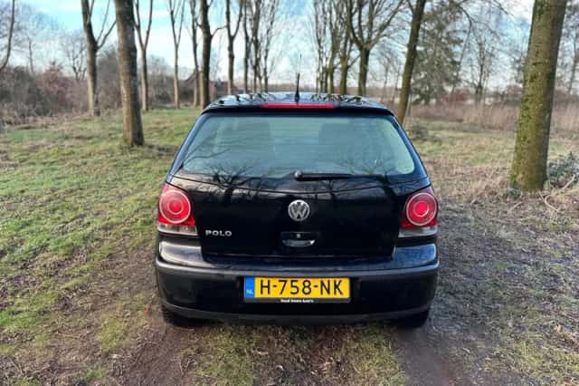 Volkswagen Polo (2005) thumbnail 4