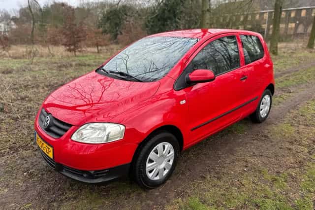 Volkswagen Fox (2006) thumbnail 1