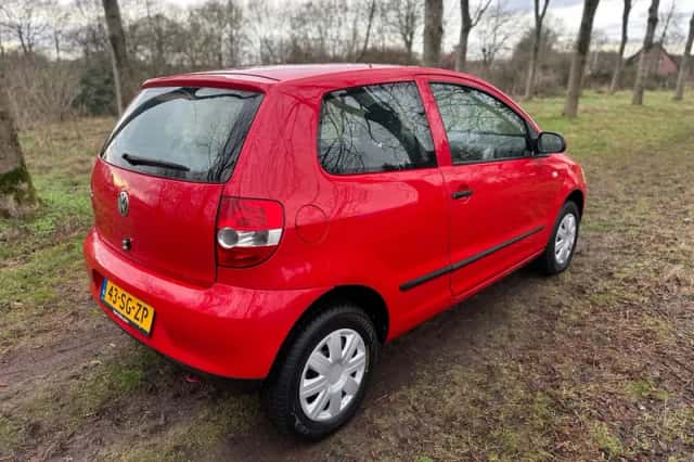 Volkswagen Fox (2006) thumbnail 5