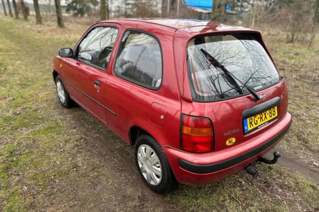 Nissan Micra (1997) thumbnail 3