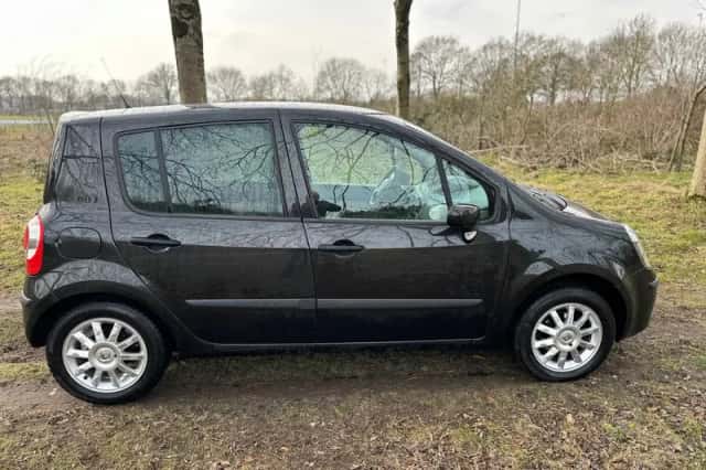 Renault Modus (2008) thumbnail 6