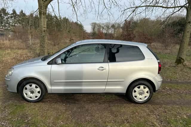 Volkswagen Polo (2007) thumbnail 2