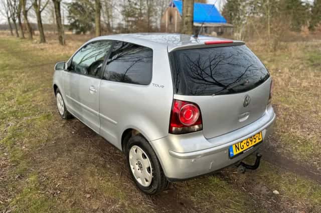 Volkswagen Polo (2007) thumbnail 3