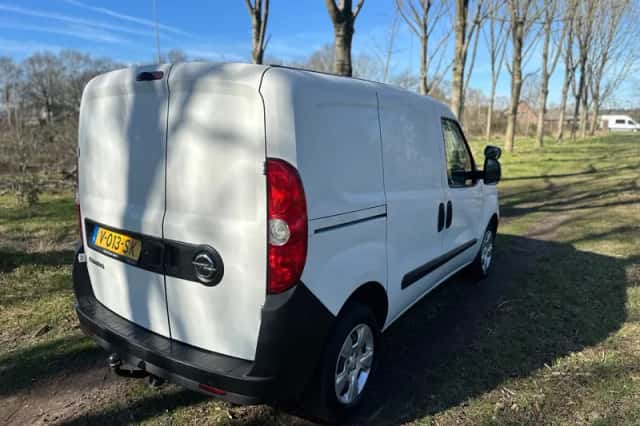 Opel Combo (2018) thumbnail 5