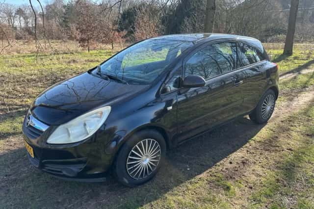 Opel Corsa (2007) thumbnail 1