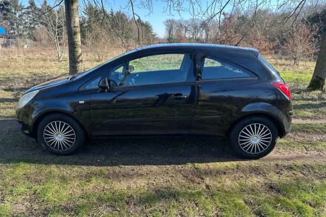 Opel Corsa (2007) thumbnail 2