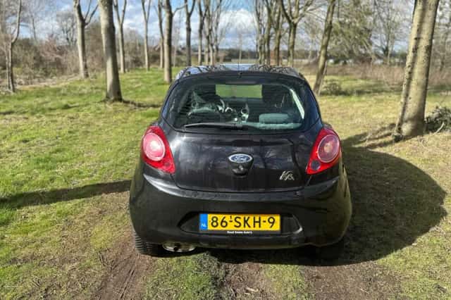 Ford Ka (2011) thumbnail 4