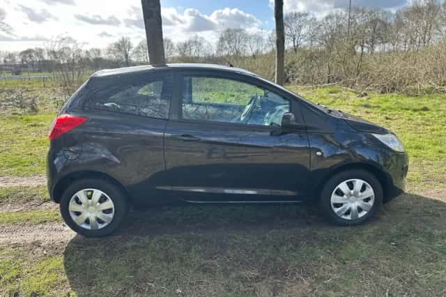 Ford Ka (2011) thumbnail 6