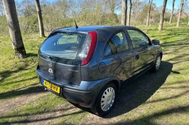 Opel Corsa (2006) thumbnail 5