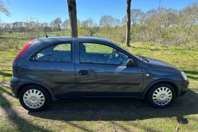 Opel Corsa (2006) thumbnail 6
