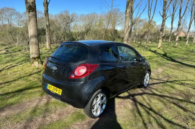 Ford Ka (2010) thumbnail 5