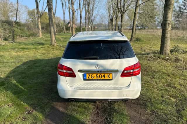 Mercedes-Benz B-Klasse (2013) thumbnail 4