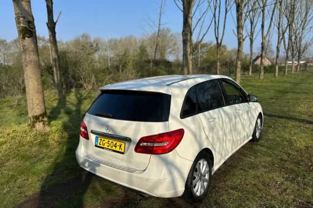 Mercedes-Benz B-Klasse (2013) thumbnail 5