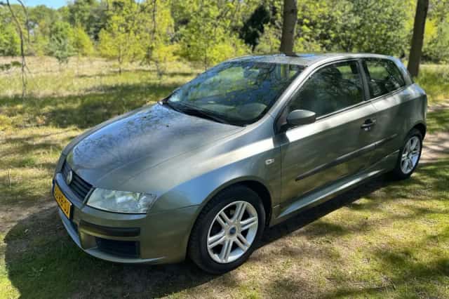 Fiat Stilo (2005) thumbnail 1