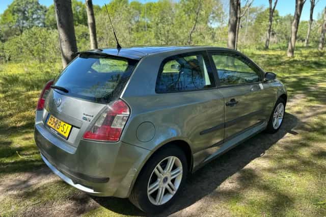 Fiat Stilo (2005) thumbnail 5