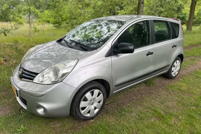 Nissan Note (2010) thumbnail 1