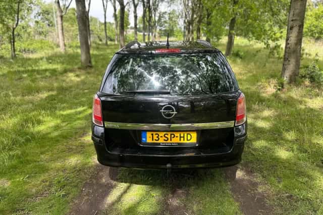 Opel Astra (2006) thumbnail 4